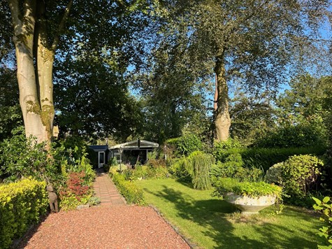 Bungalow , bungalow